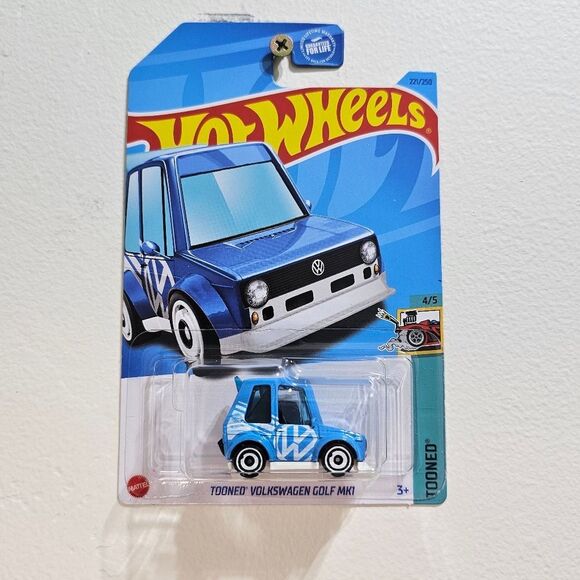 HotWheels Treasure Hunt Volkwagen - Picture 1 of 5